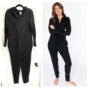 Smash + Tess Harris Hoodie Romper Black Onesie Jillian Size Medium